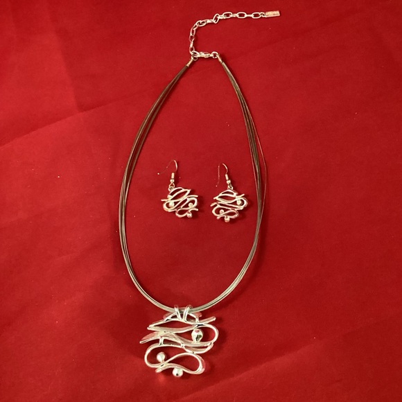 Silvertone Spoutnik earrings and necklace lot - Picture 5 of 6